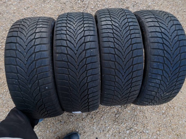 nexen 225/45 19 dot23 teli gumi, ujszer 