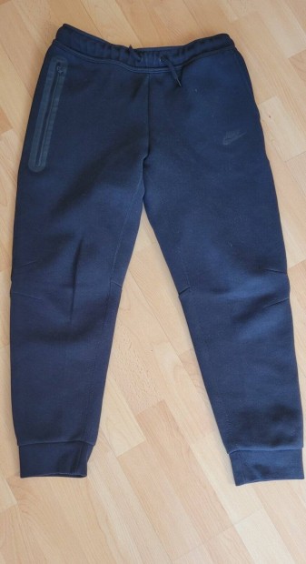 nike tech fleece melegítő szett