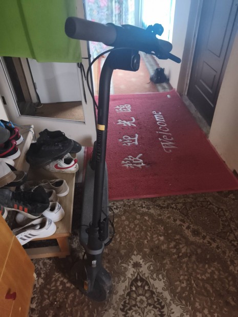 ninebot elektromos roller j lapotban