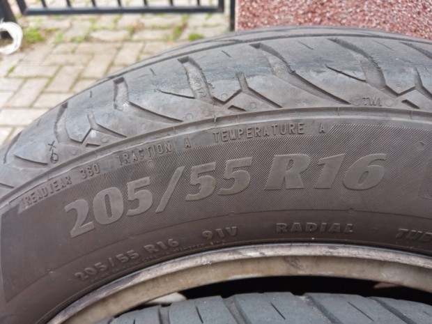 nyri gumi 205/55 R16, Renault Lagunarl, 3 db, (+1 defektes)