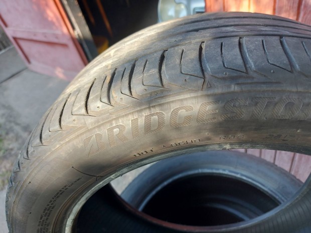 nyári gumi 225/45/17 eladó