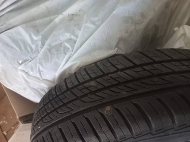 ny�ri gumi felnivel 