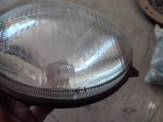 nyza alkatr�szek, ami a k�pen van