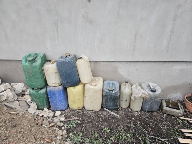 olajos kann�k eledok