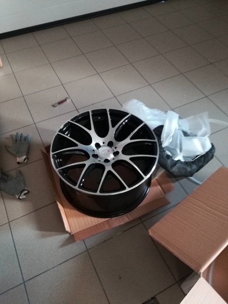 olcsó 19zoll felniszett 5*112mm , uj