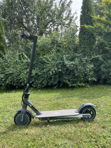 ook tek v8 elektromos roller 