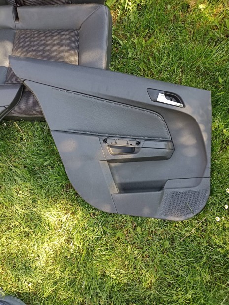 opel Astra H Caravan hátsó ülés szett
