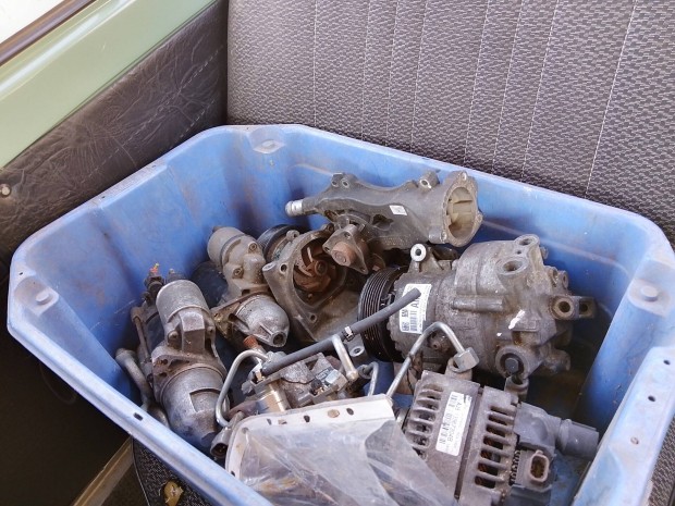 opel Astra J, Insignia egybe