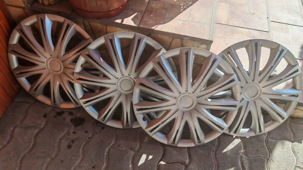 opel Insignia kieg�sz�t�i