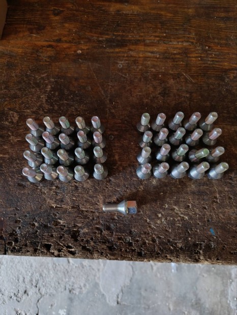 opel Vectra C ker�k csavar 