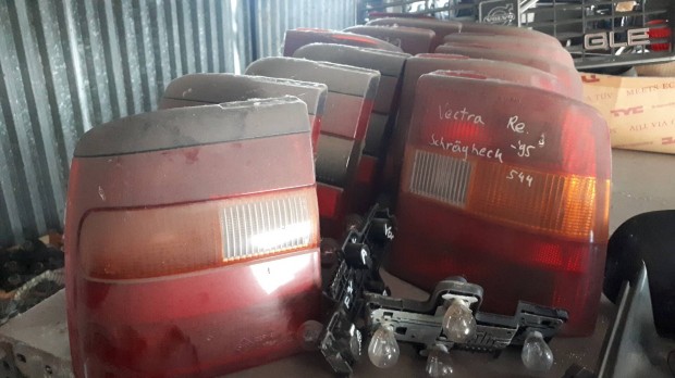 opel Vectra ,A, hátsó lámpa 2 fajta