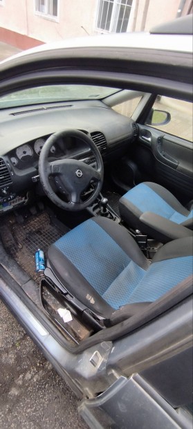 opel Zafira A 