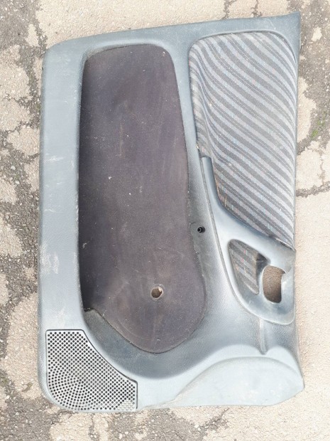 opel  astra  F ,  1998  ,  5  ajtós  bal első ajtókárpit 