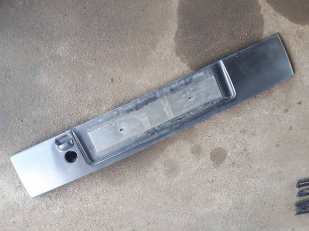 opel astra F, 1998 , 5 ajtós rendszám keret