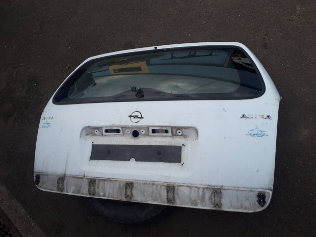 opel astra G, kombi fehér csomagtérajtó üveggel