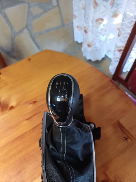 opel astra j  vltkulisza. 