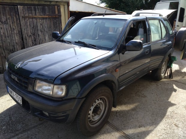 opel frontera 2.2 benzines 