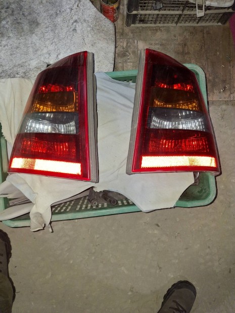 opel g astra l�mpa elad�.