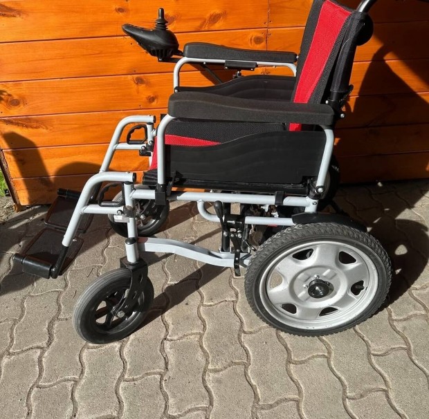 sszecsukhat elektromos kerekesszk 