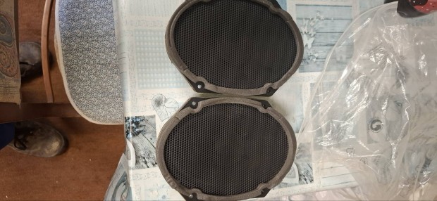 oval hangszorok ujszer�ek