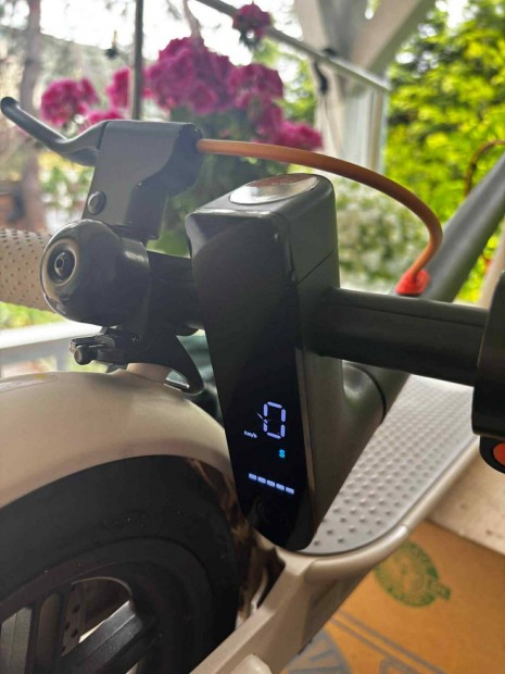 oxiaomi Mi Electric Scooter