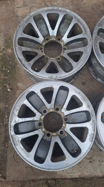 pajero felni 6x139.7 r15