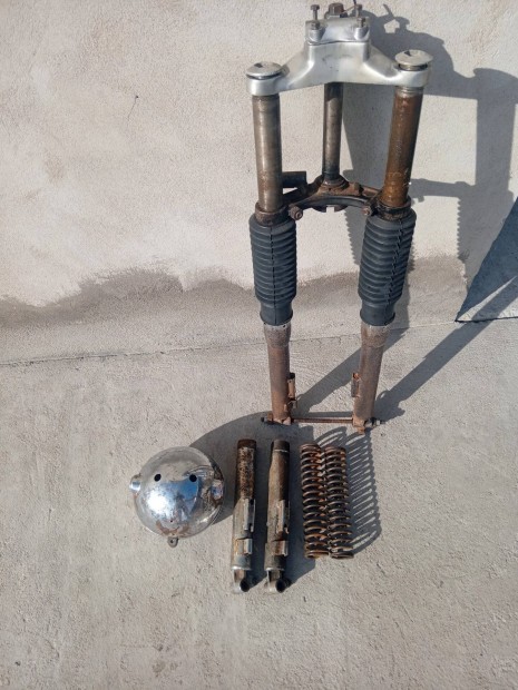 pannonia els�villa,l�mpafej elad�.