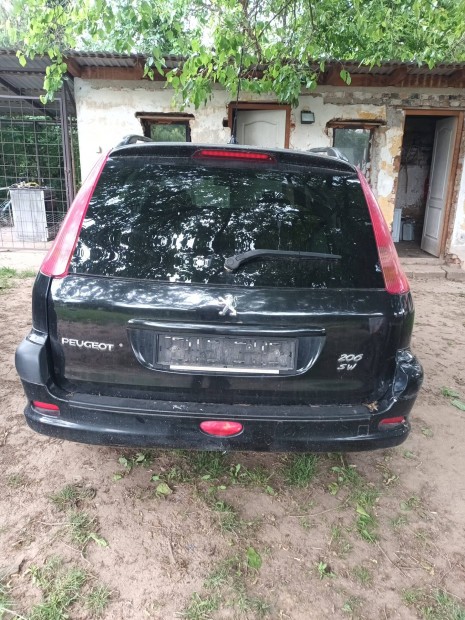 peugeot 206 1.4 kfw 2002 bontás