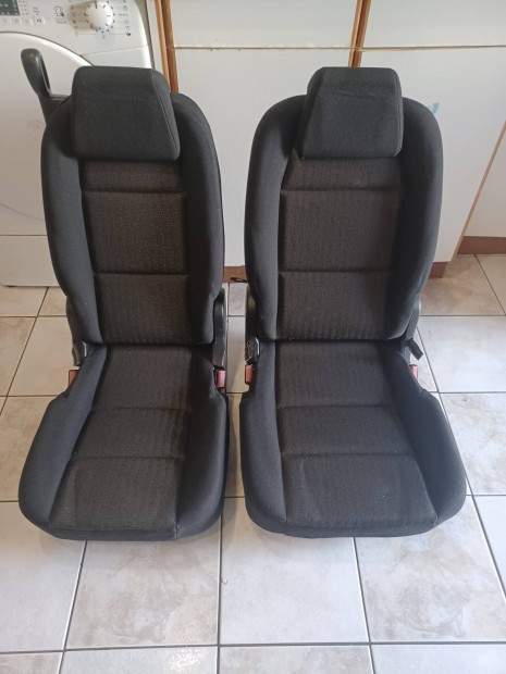 peugeot 307 308 szép 6.-7. pótülések