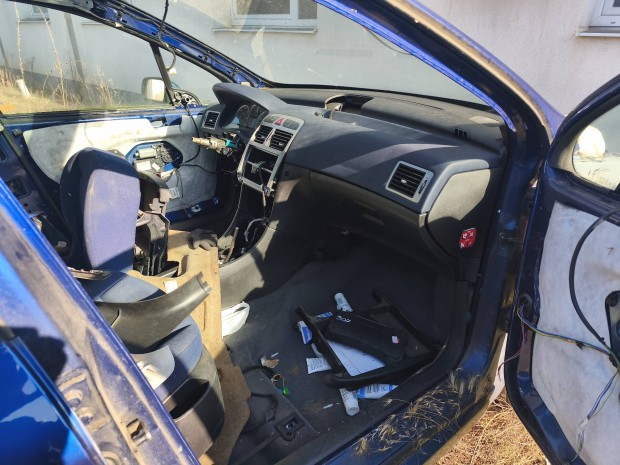 peugeot 307 SW marad�k alkatr�szek 