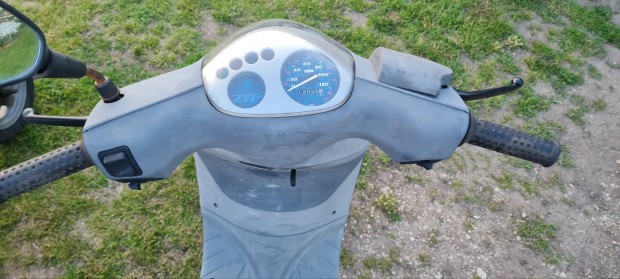 piaggio zip 1-2 2T bontott alkatrészek