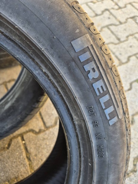 pirelli 225/50R17 gumik 