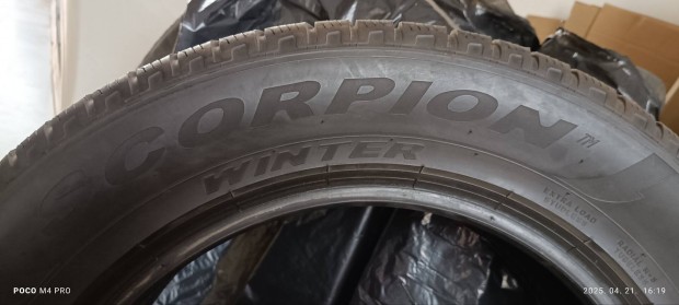 pirelli 225/60 R17 téligumi garnitúra