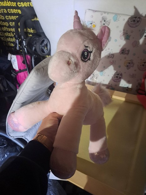 plüss figurák