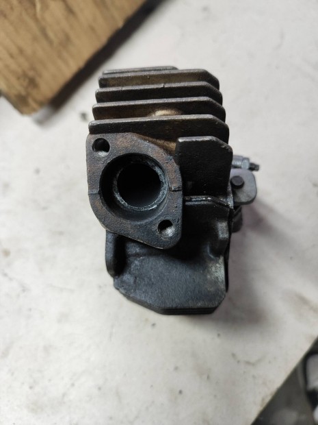 polymobil ztech 35 alulvez�relt motorhoz komplett hengerfej 