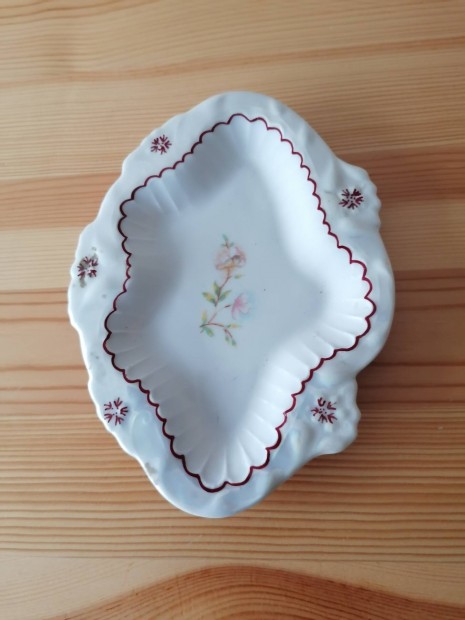 porcelán hamutál