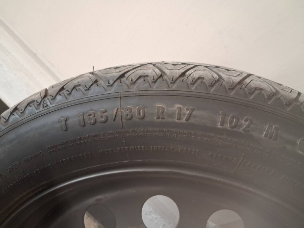 pótkerék bmw f10 volt.