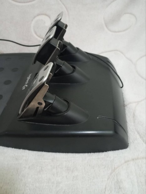 ps kormány Logitech g29