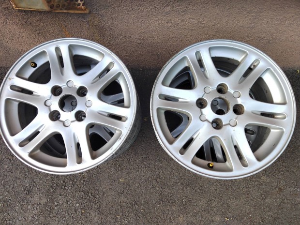 r16-os felni 4x108