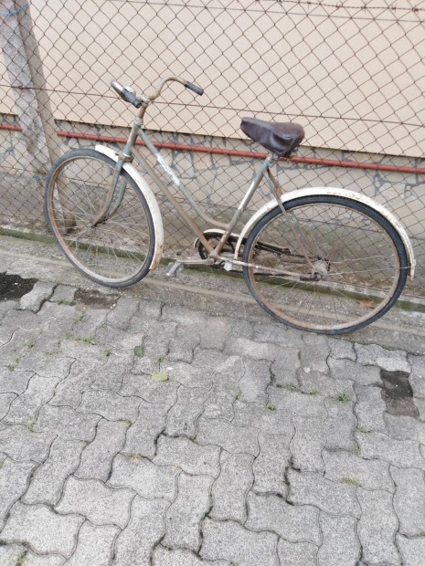 retro Csepel Velence 28 as kerékpár