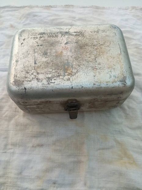 retr elssegly doboz elad 