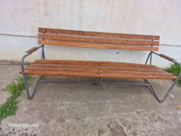 retro strand pad Balatoni pad régi csővázas kerti pad