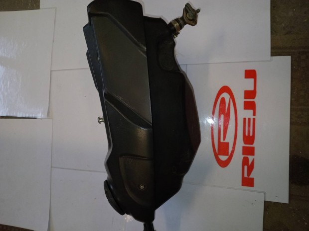 rieju mrt 50 benzintank