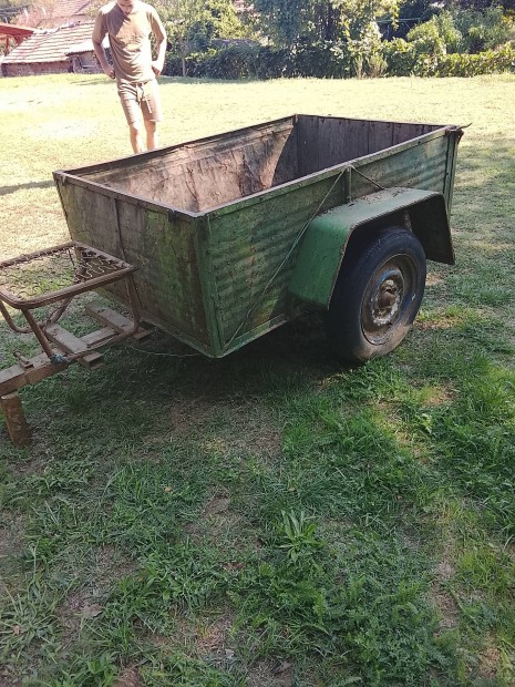 rotációs kapa utánfutó