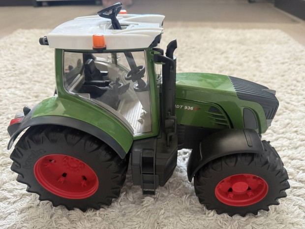 ruder Fendt 936 típusú traktor, hibátlan