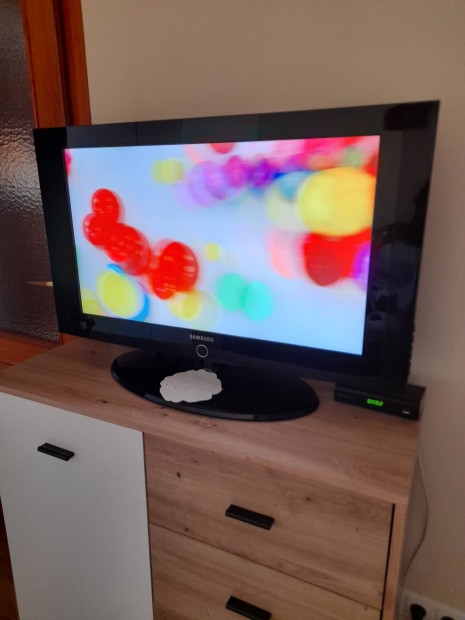 samsung tv  elado