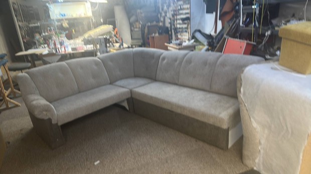 sarokgarnitura agyazhato,agynamutartos.