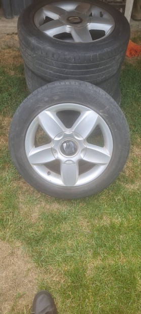 seat alhambra alu felni, nyári gumival