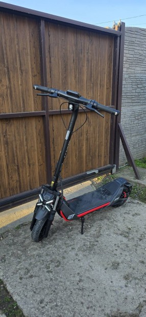 segway-Ninebot ZT3 Pro E elektromos roller