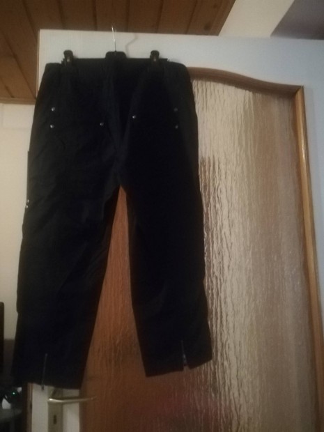 shortok és bermudák újszerű, nyári kiárusítás